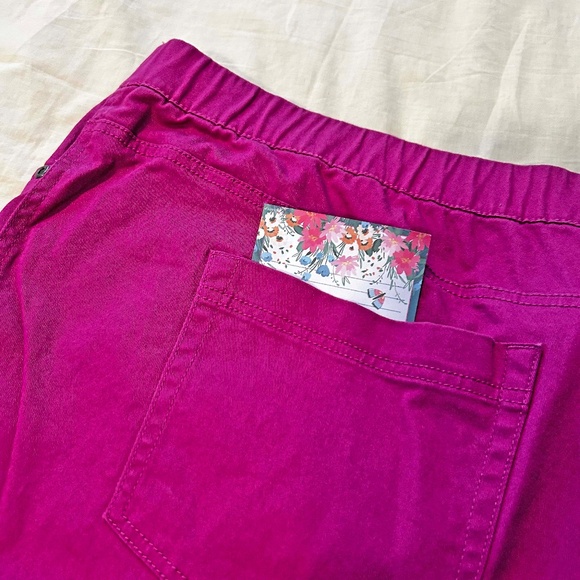 CAPRI JEGGINGS, VIVID FUSCHIA, SIZE 5X, PULL ON, 3 POCKETS, COTTON/SPANDEX, HEM - Picture 5 of 16